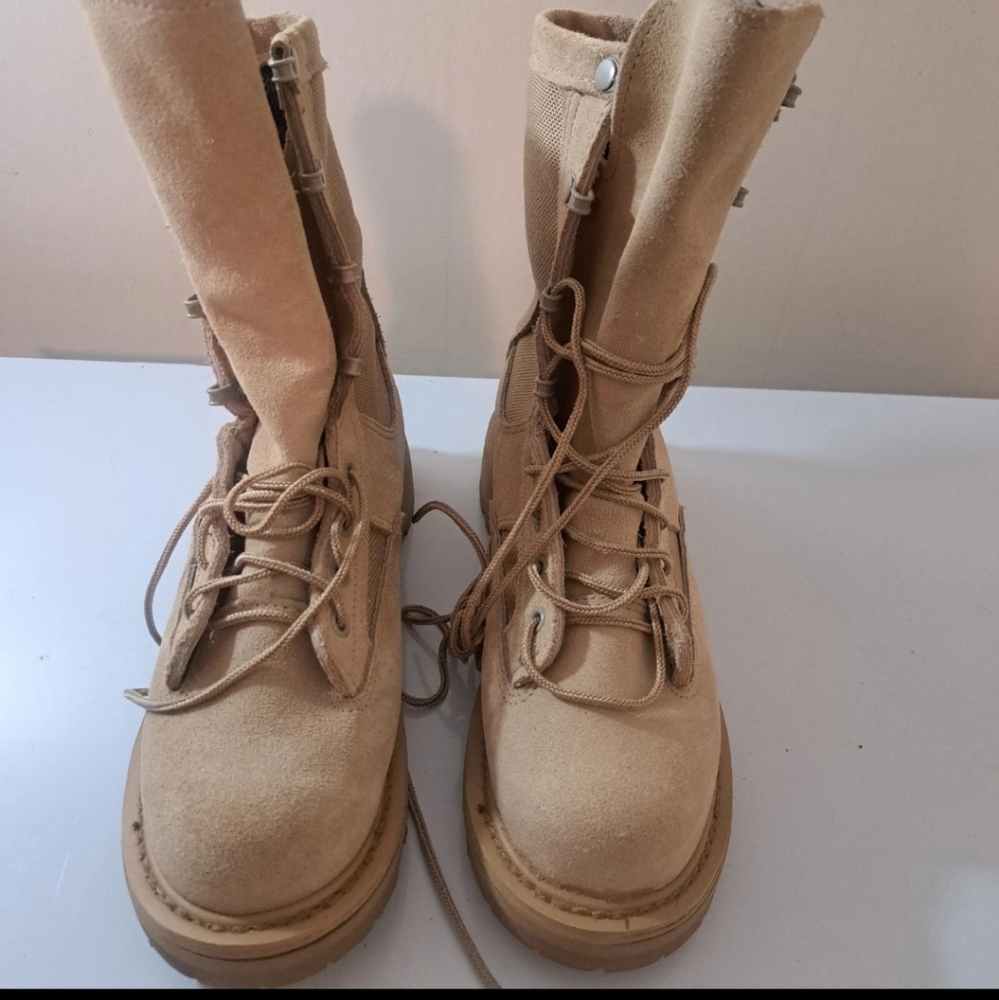 Rocky Outdoor Gear Army Combat Boot (Temperature Weather) 790g Size 5R Brand New